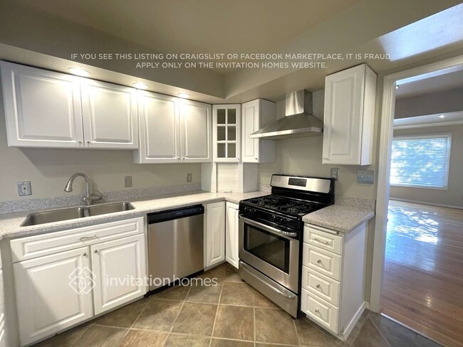 Photo - 218 Summit Ave