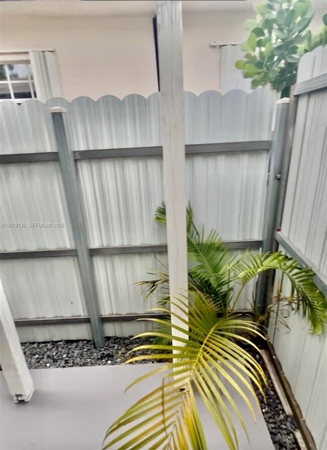 Photo - 3800 NW 197th Terrace Unidad 2B