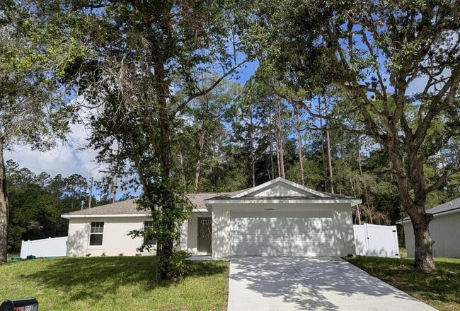 Building Photo - 214 E Caldwell Dr