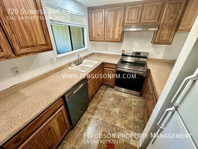 720 Sunrise Ave Unit 54