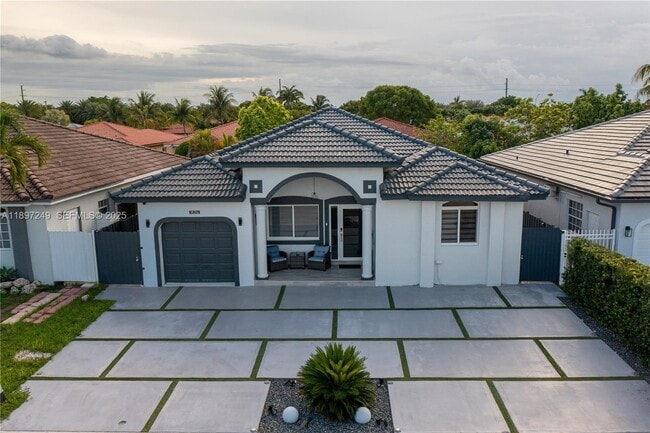 Building Photo - 18316 SW 145th Ave