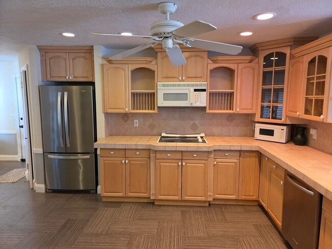 Photo - 1132 Ridge Dr