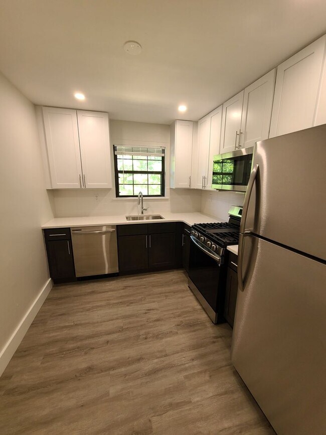 Briar Knoll Apartments