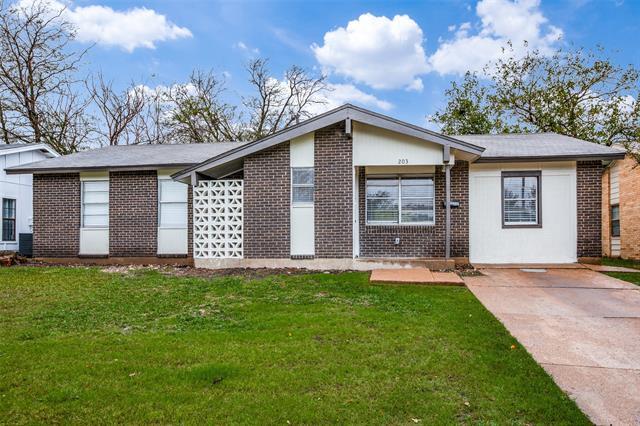 Photo - 203 N Forest Crest Dr House