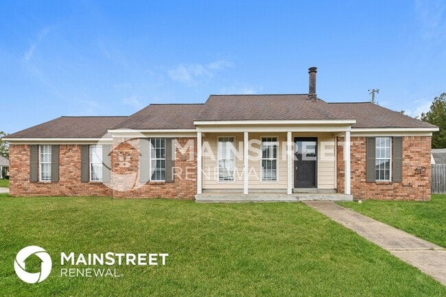 Building Photo - 6643 Magnolia Dr