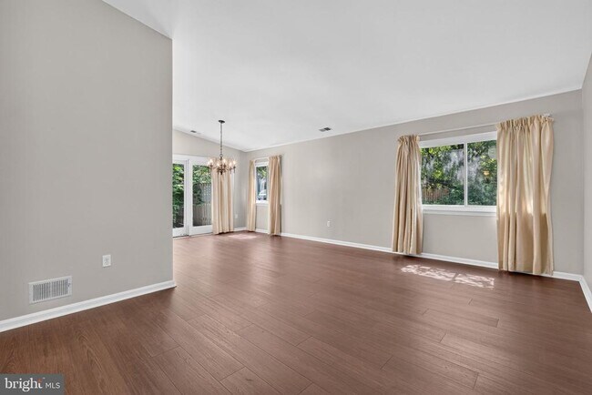 Photo - 6 Youngs Farm Ct