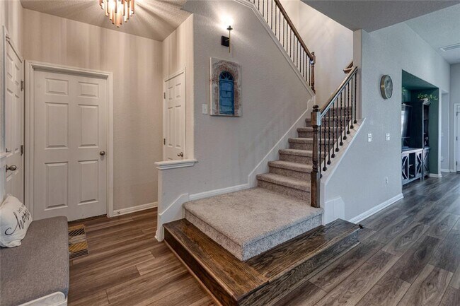 Photo - 116 Staunton Dr