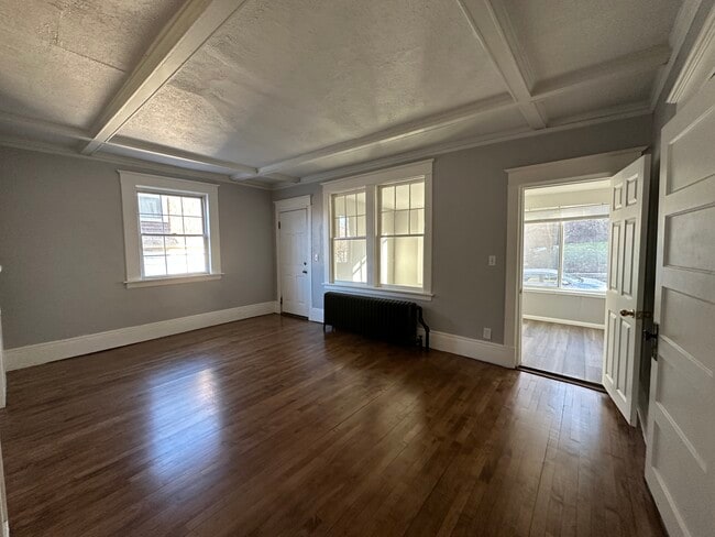 Sala principal - 187 Robie St W