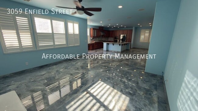 Photo - 3059 Enfield St