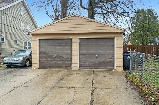 Photo - 4246 Martin Luther King Jr Dr