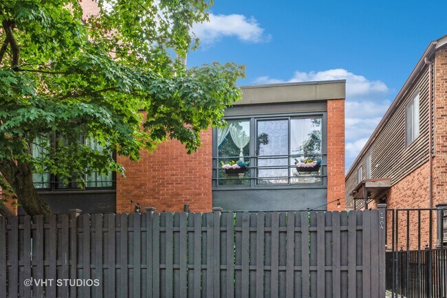 Photo - 1704 N Orchard St