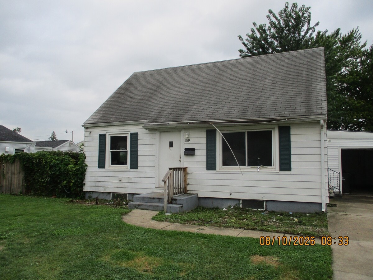 Photo - 109 N Gladstone St