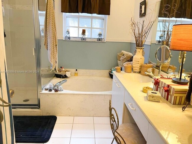 Photo - 335 NW 152nd Ln