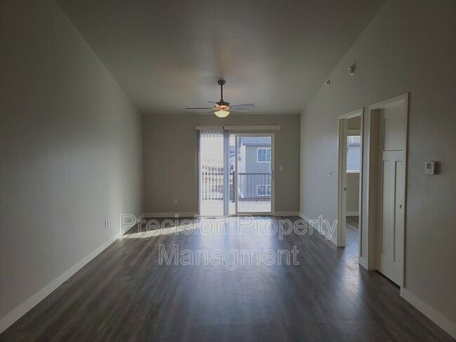 Photo - 202 Mcgriff Way