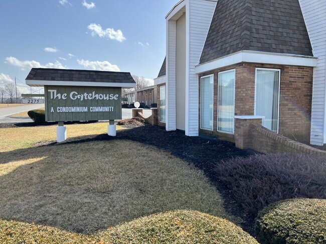 Photo - 2275 N Cable Rd Condo Unit 47