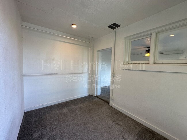 Photo - 2835 Grant Ave