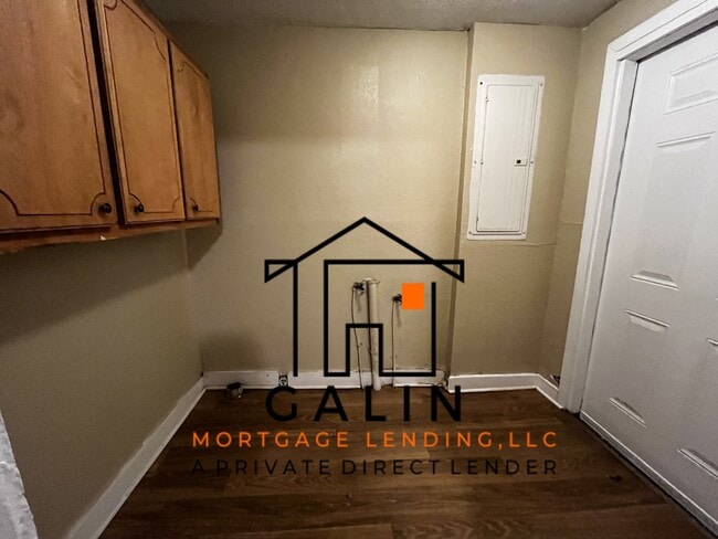 Photo - 1719 Le Grand St