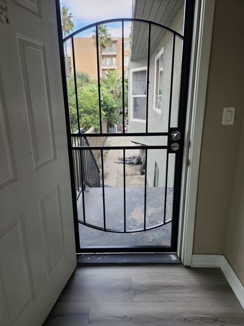 Photo - 1012 E Adams Blvd Unidad 2