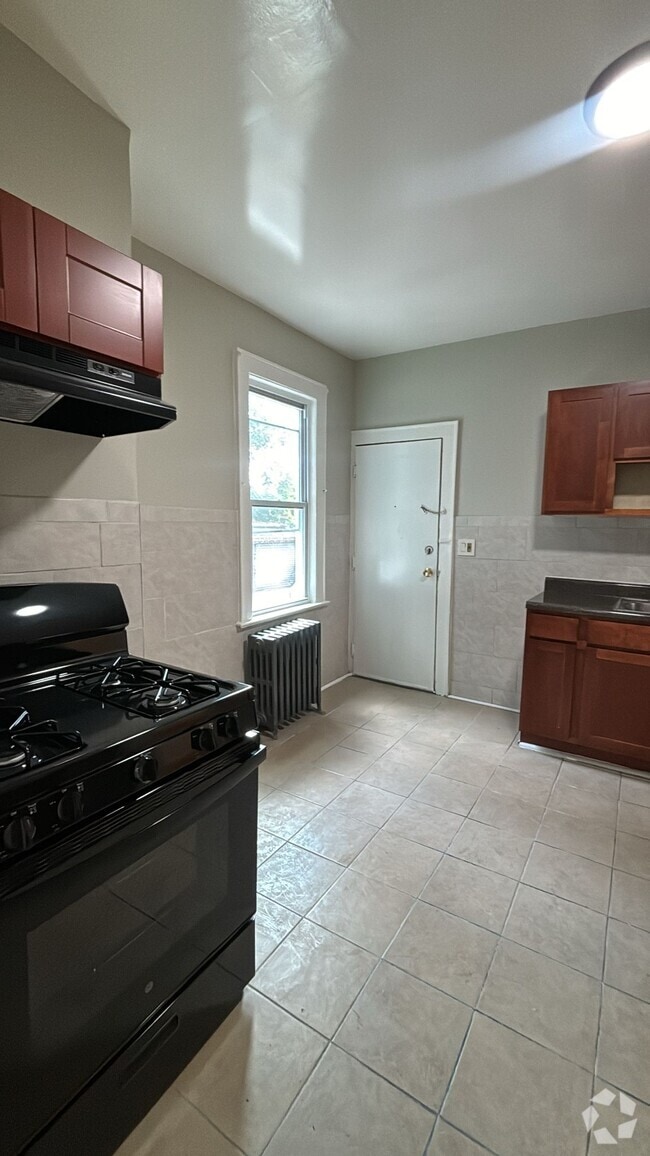 Building Photo - 263 Ellis Ave Unit 1 Rental