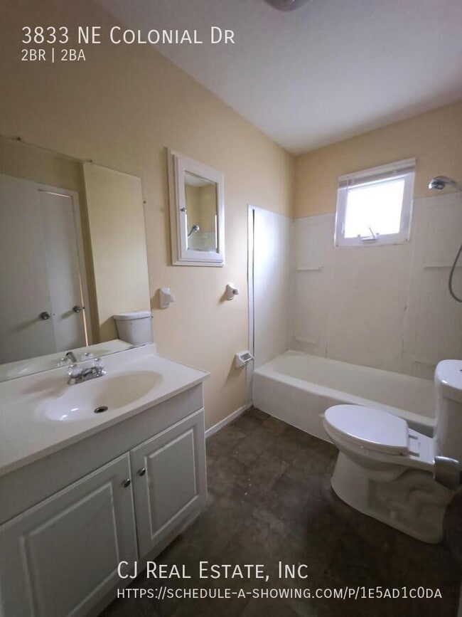 Photo - 3833 NE Colonial Dr