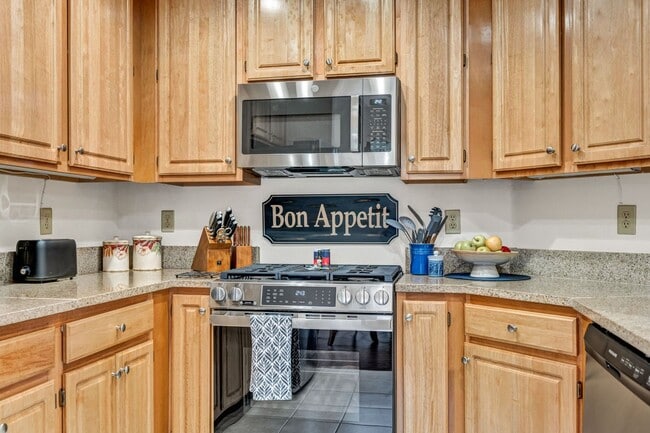 Photo - Resort Living at Tanamera – Fully Furnished Executive Condo with Garage Unit 1914