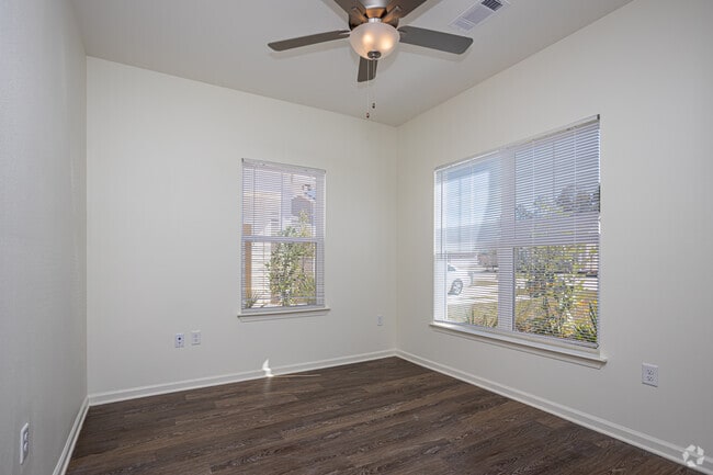 3BR, 2BR - 1,273SF