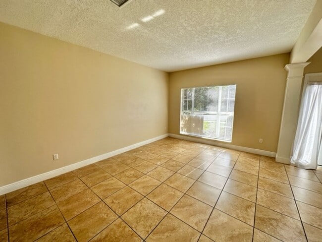 Photo - Lake Mary - 4 # Bedroom, 2.5 Bathroom - $2,695.00
