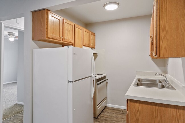 Photo - 912 22nd Ave