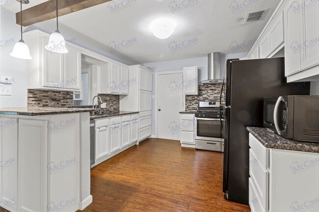 Photo - 10405 Newcombe Dr