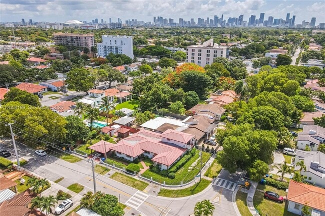 Photo - 1841 SW 29th Ave