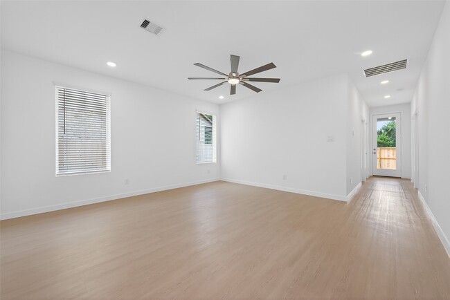 Photo - 13071 Pne Trace St