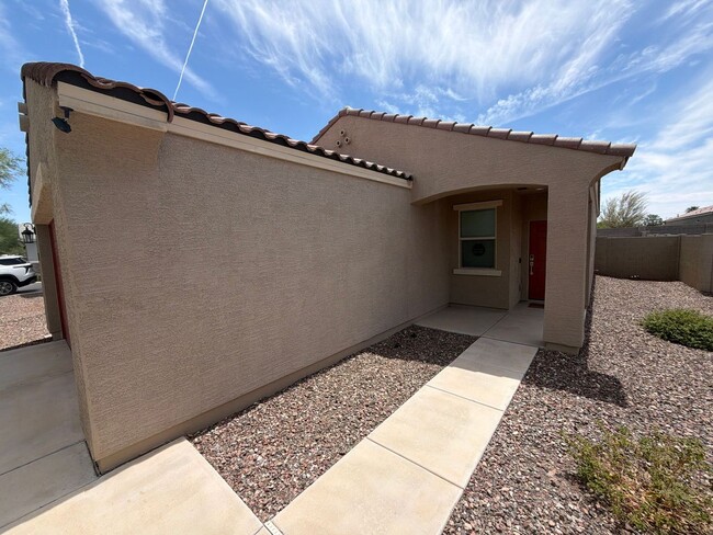 3673 E Sandoval Dr