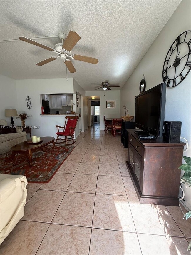 Photo - 272 Camden L Unit 272