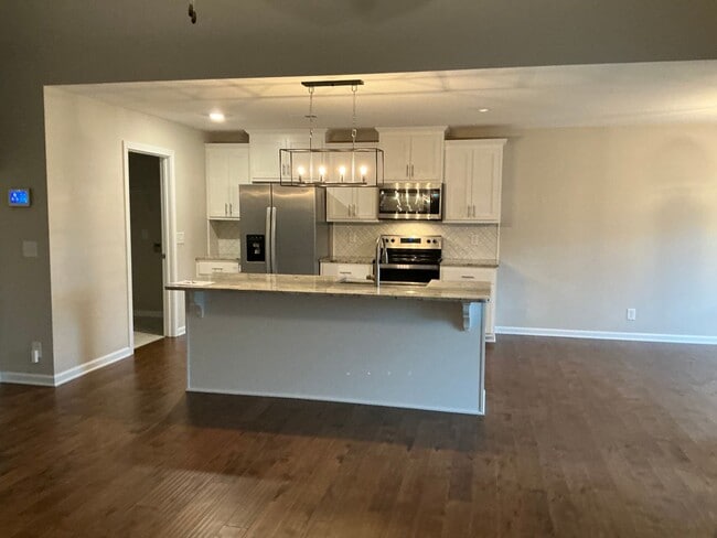 Photo - 804 Waldon Ct