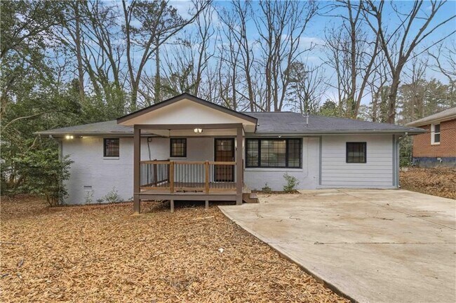 Photo - 2953 Meadowview Dr SE