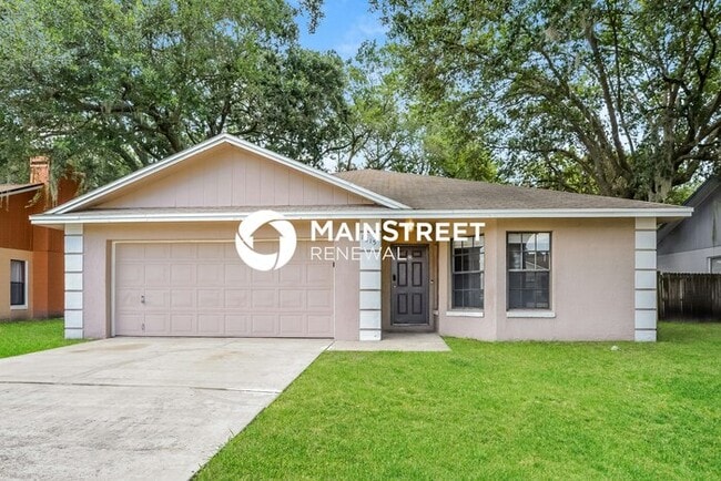 Building Photo - 3 Bedroom Pet-Friendly Home in KISSIMMEE, FL with Main Street Renewal