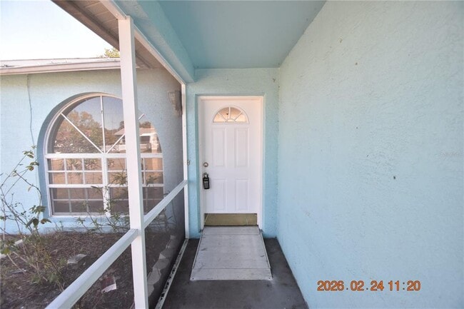 Photo - 818 Gray St S