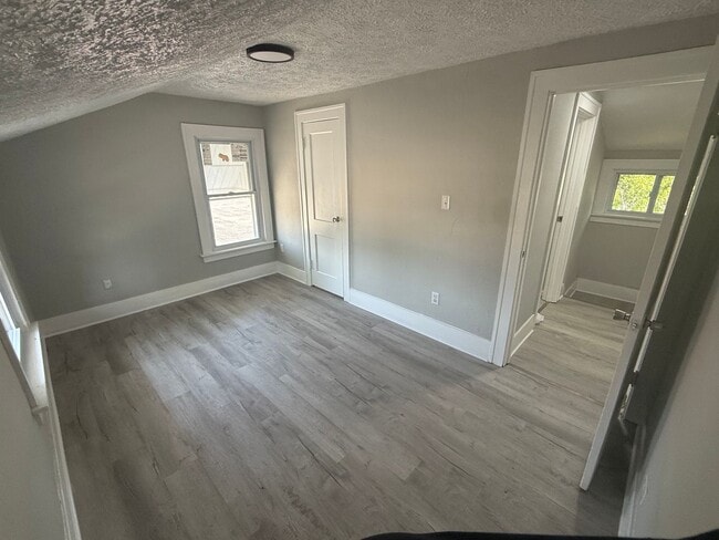 Photo - 115 E 30th St