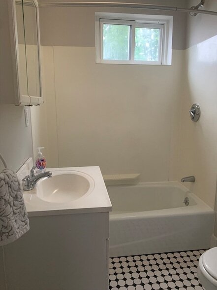 Photo - 176 Chestnut St Unit 2
