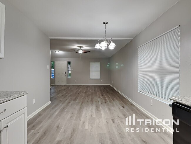 Photo - 12638 Burdine St