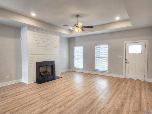 Photo - 102 Mississippi St