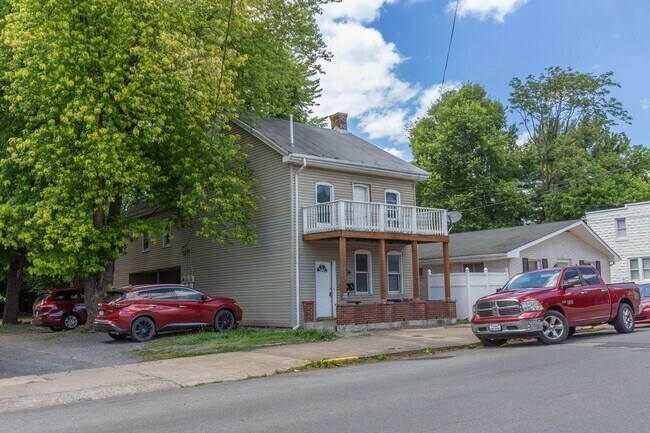 323 S Raleigh St Unidad 323 S Raleigh Unit 1