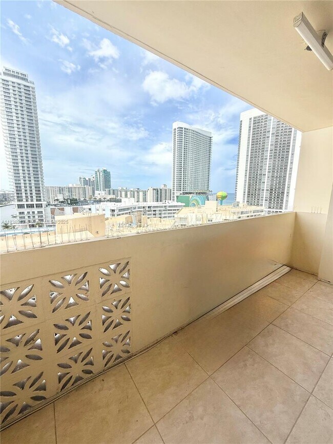 Photo - 1833 S Ocean Dr Unit 1707