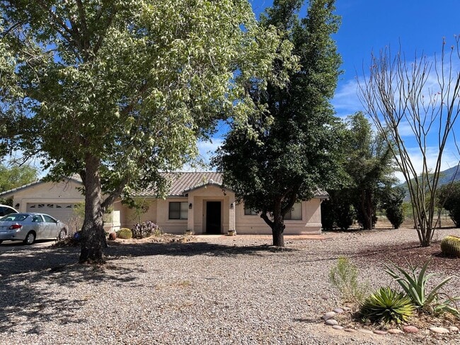Building Photo - 3 bedroom home with solar in highly desirable location