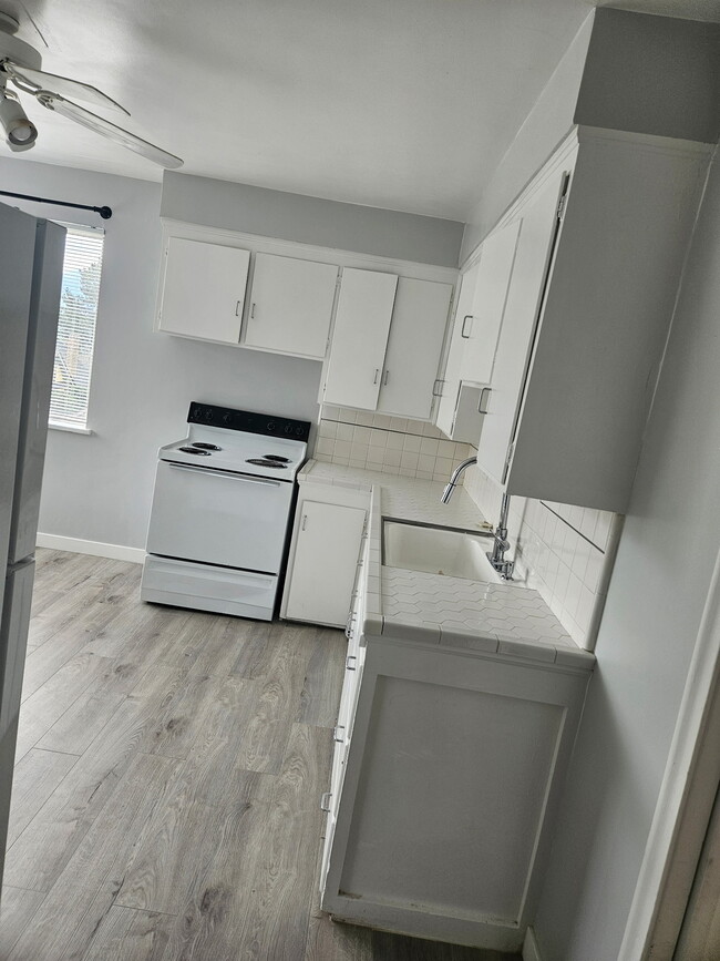 Photo - 6th Avenue Apartments Unit E