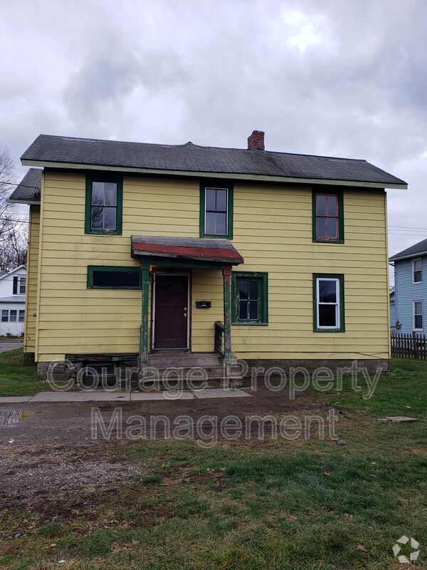 Building Photo - 705 E Second St Unit Apt B