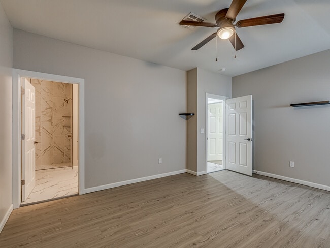 Photo - 1136 NW 99th St