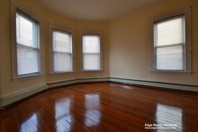 Photo - 3 Washburn Ter Unit 1