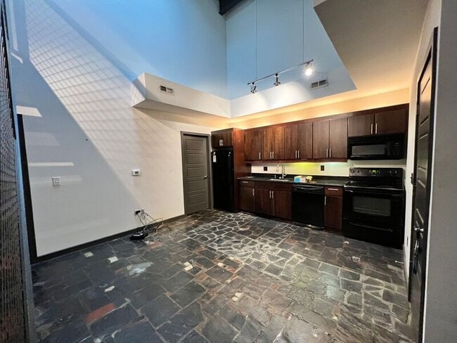 Photo - 616 Hull St Rd Unit 101