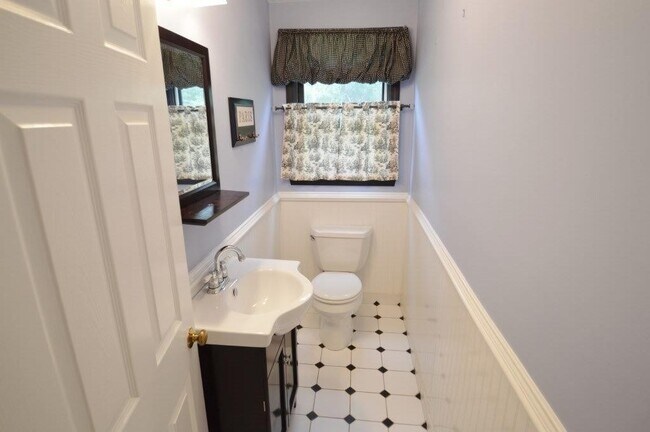 Photo - 128 Ridge Rd